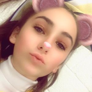 Meet your Posher, Sophia